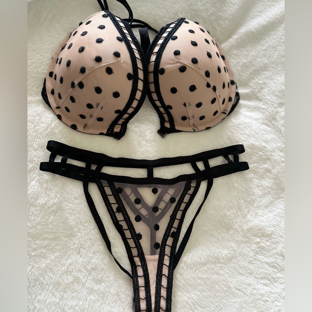 NEW Victoria’s Secret Matching Bras/Panties